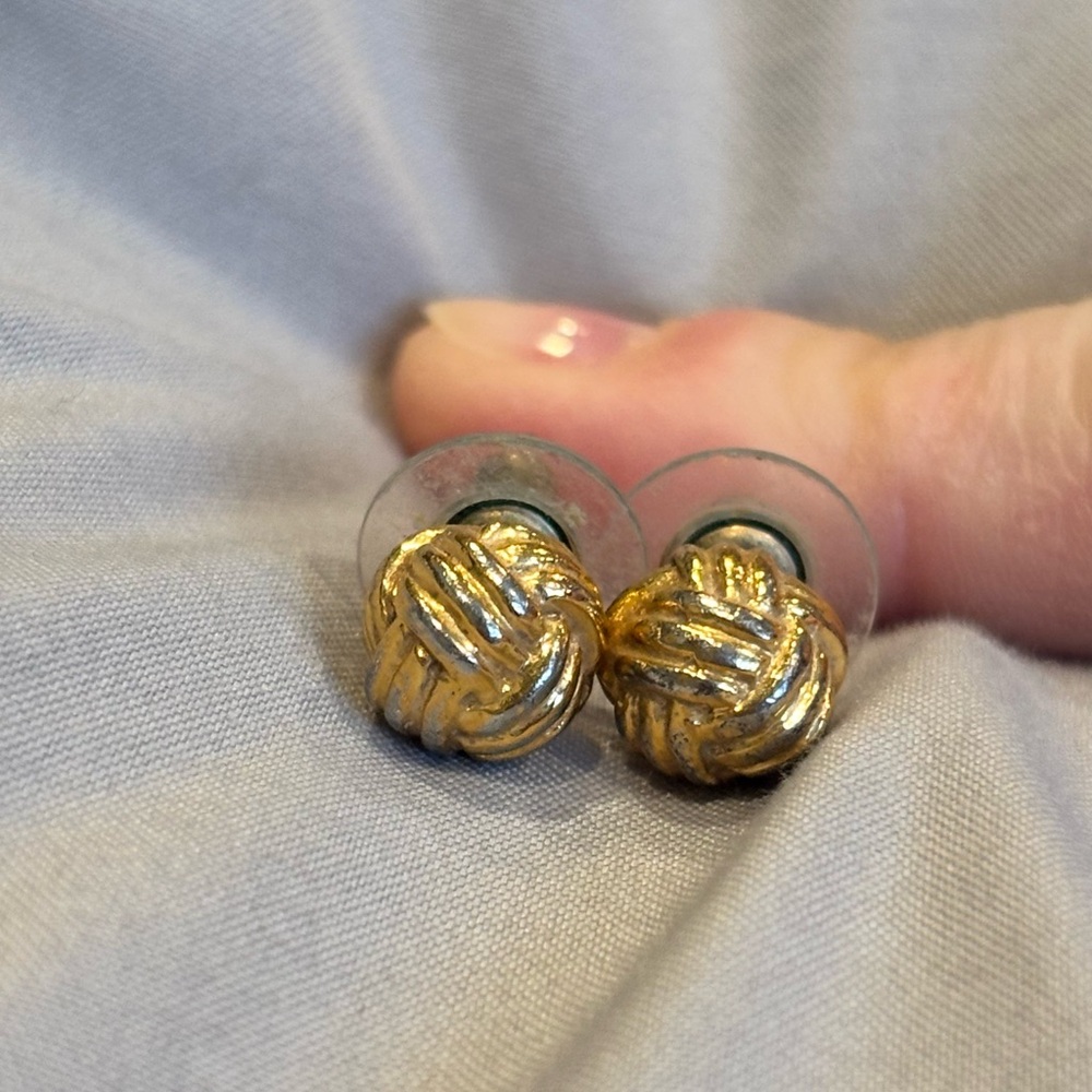Kate Spade Classic Gold Knot Stud Earrings
